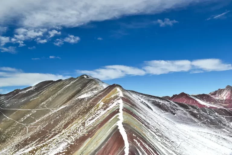 rainbow mountain peru