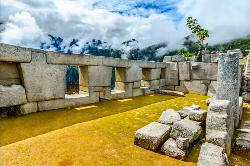 temple of the three windows at machu picchu