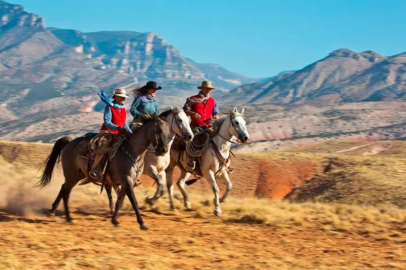 urubamba horseback riding